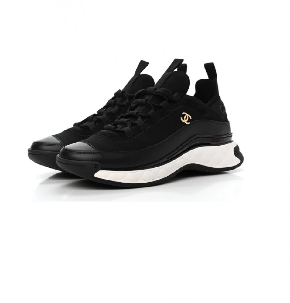 CHANEL trail sneakers in black - Image 2
